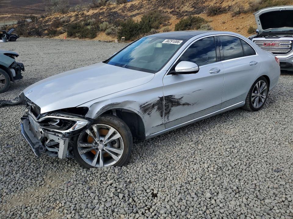 2015 Mercedes-benz C მანქანა იყიდება აუქციონზე, vin: 55SWF4KB4FU024809, აუქციონის ნომერი: 66291086