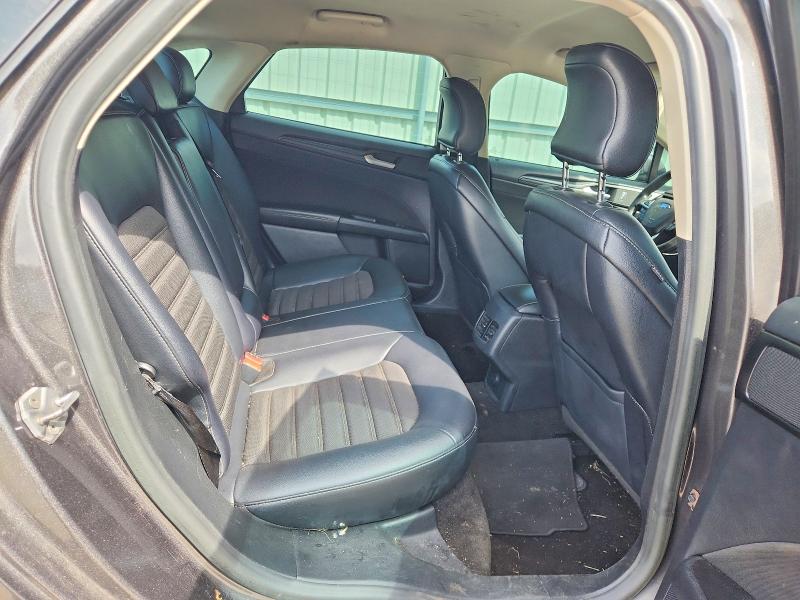 67207856 :رقم المزاد ، 3FA6P0HD2JR112657 vin ، 2018 Ford Fusion مزاد بيع