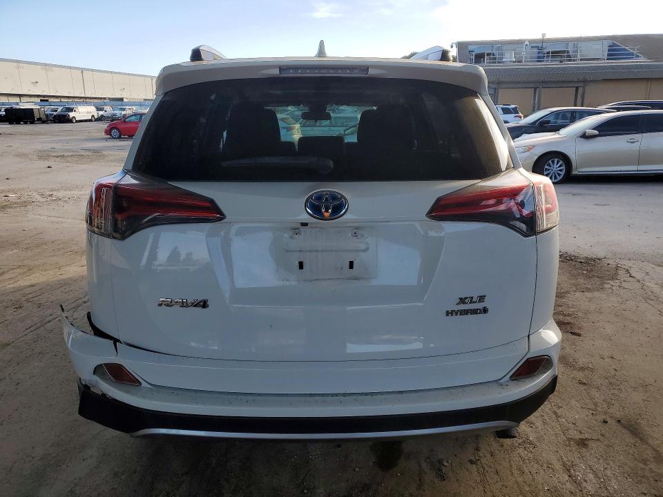 2017 Toyota Rav4 Hybrid მანქანა იყიდება აუქციონზე, vin: JTMRJREV6HD138367, აუქციონის ნომერი: 68969446
