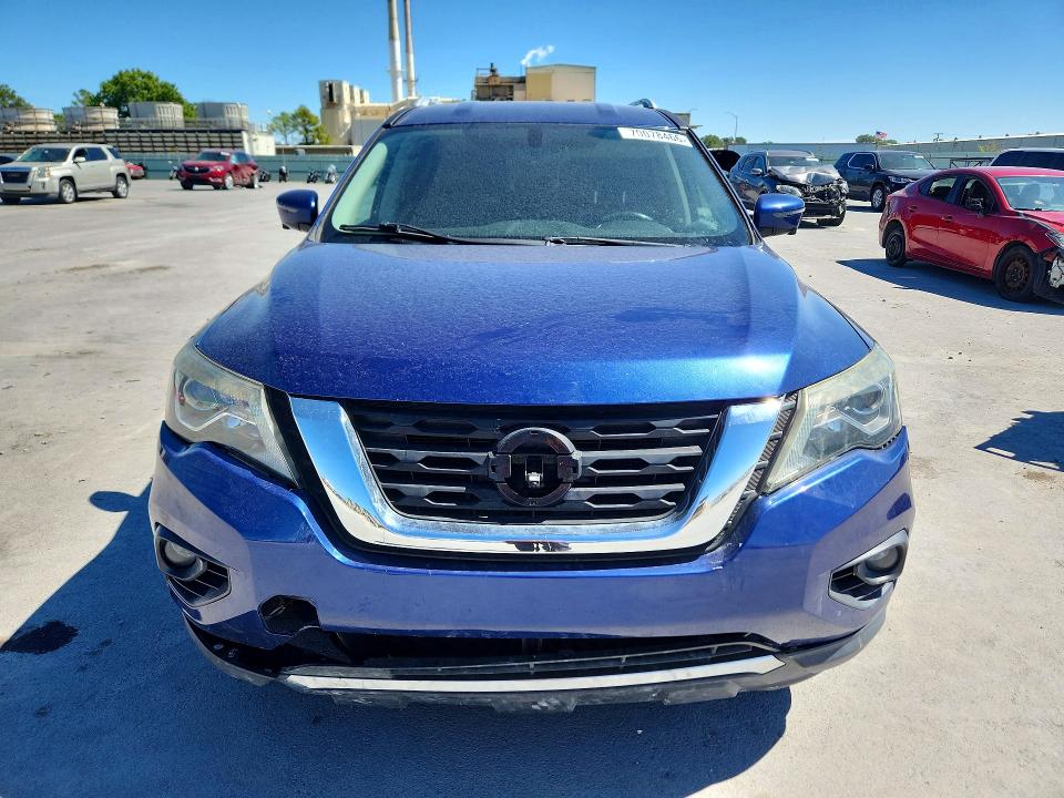 70078466 :رقم المزاد ، 5N1DR2MNXHC626590 vin ، 2017 Nissan Pathfinder مزاد بيع