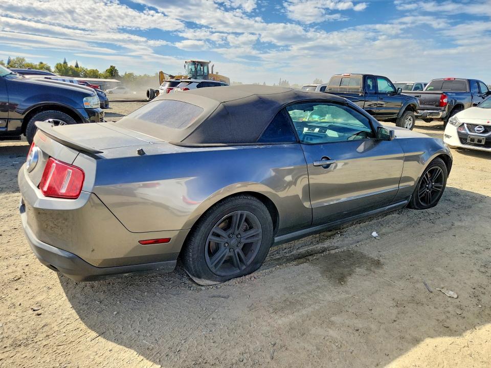 68785226 :رقم المزاد ، 1ZVBP8EN7A5122198 vin ، 2010 Ford Mustang مزاد بيع