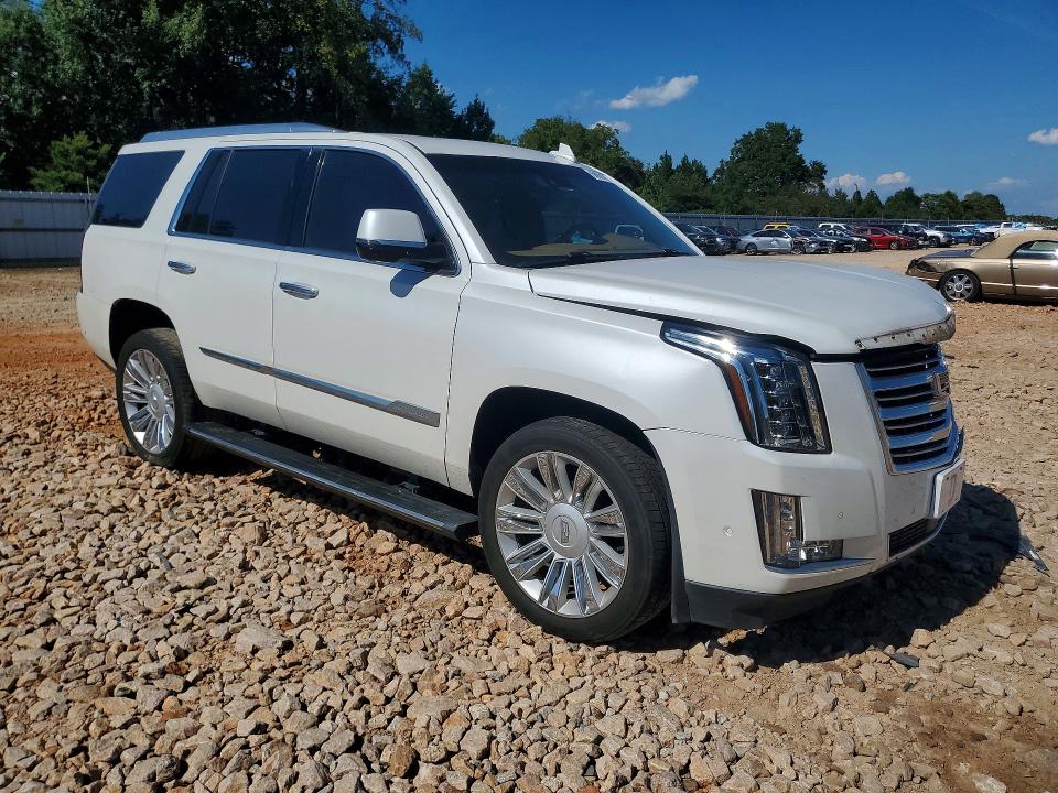 2017 Cadillac Escalade მანქანა იყიდება აუქციონზე, vin: 1GYS4DKJ2HR357210, აუქციონის ნომერი: 68691056