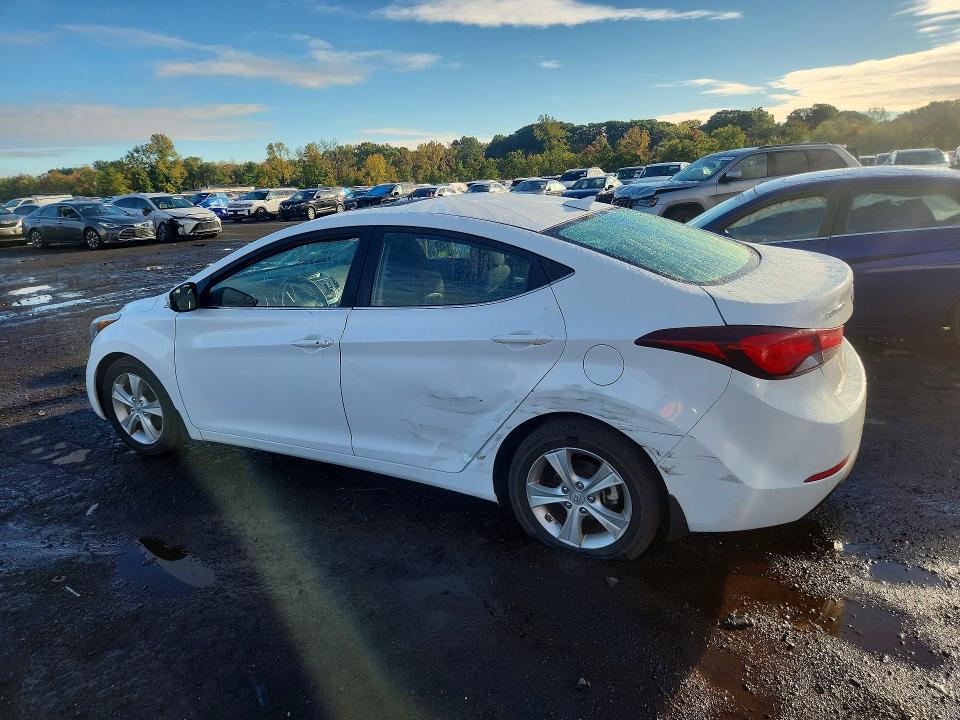 Продажа на аукционе авто 2016 Hyundai Elantra, vin: 5NPDH4AE1GH785525, номер лота: 69815526