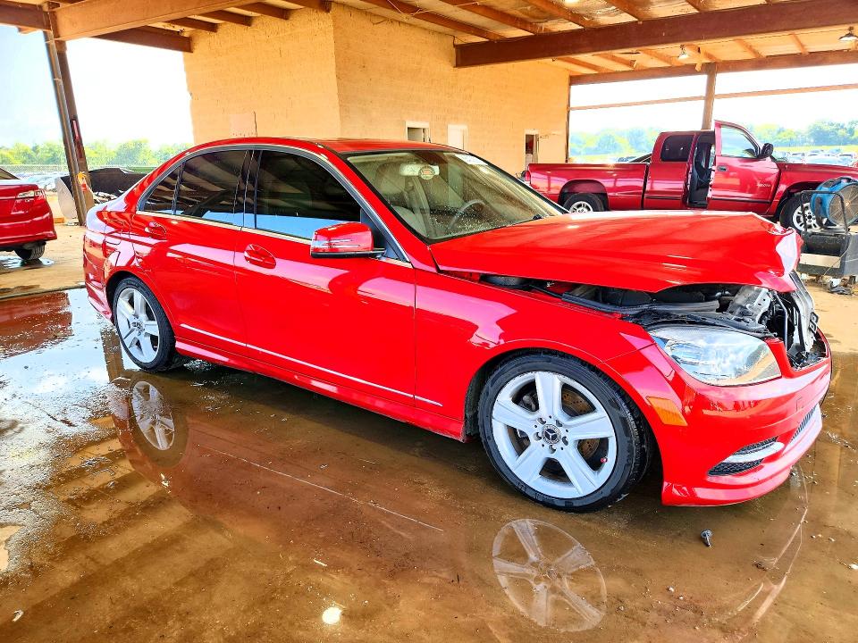 68427206 :رقم المزاد ، WDDGF8BB5BR182843 vin ، 2011 Mercedes-benz C مزاد بيع