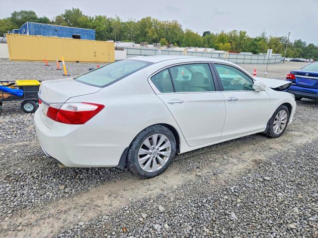 Продажа на аукционе авто 2015 Honda Accord, vin: 1HGCR2F85FA014864, номер лота: 68893306