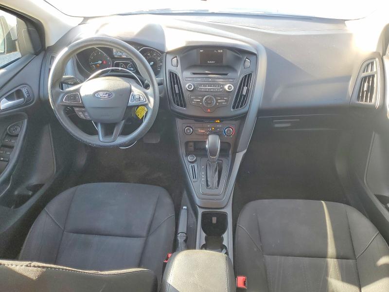 70621146 :رقم المزاد ، 1FADP3F27HL296433 vin ، 2017 Ford Focus مزاد بيع