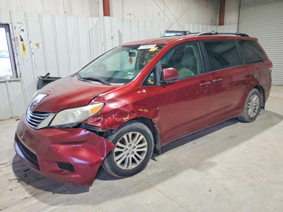 Aukcja sprzedaży 2014 Toyota Sienna, vin: 5TDYK3DC2ES417255, numer aukcji: 70169316