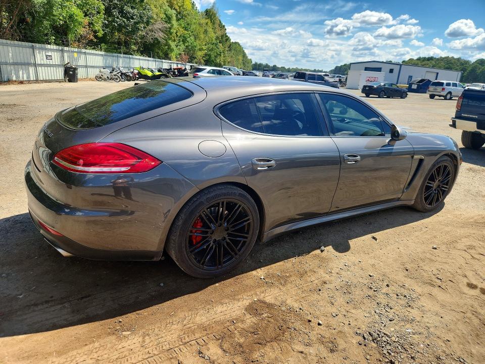 2015 Porsche Panamera მანქანა იყიდება აუქციონზე, vin: WP0AA2A77FL005700, აუქციონის ნომერი: 67694866