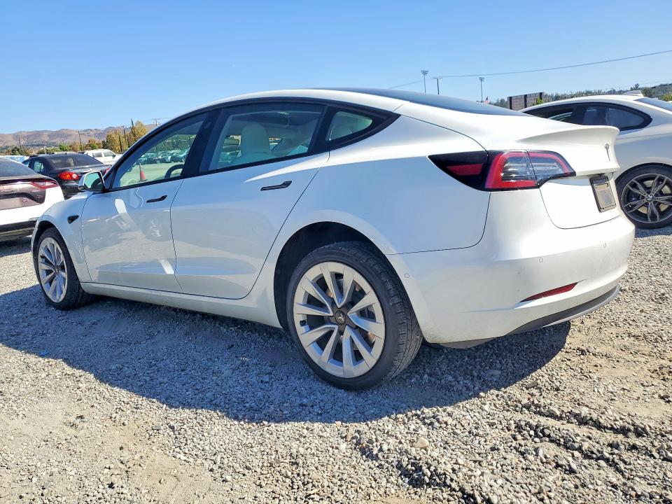 2022 Tesla Model 3 მანქანა იყიდება აუქციონზე, vin: 5YJ3E1EA7NF303730, აუქციონის ნომერი: 69634996
