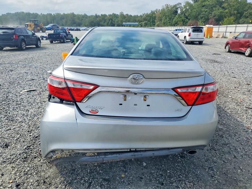 68767666 :رقم المزاد ، 4T1BF1FK3HU626373 vin ، 2017 Toyota Camry مزاد بيع