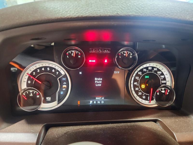 67101866 :رقم المزاد ، 1C6RR7LG5JS318904 vin ، 2018 Ram 1500 مزاد بيع