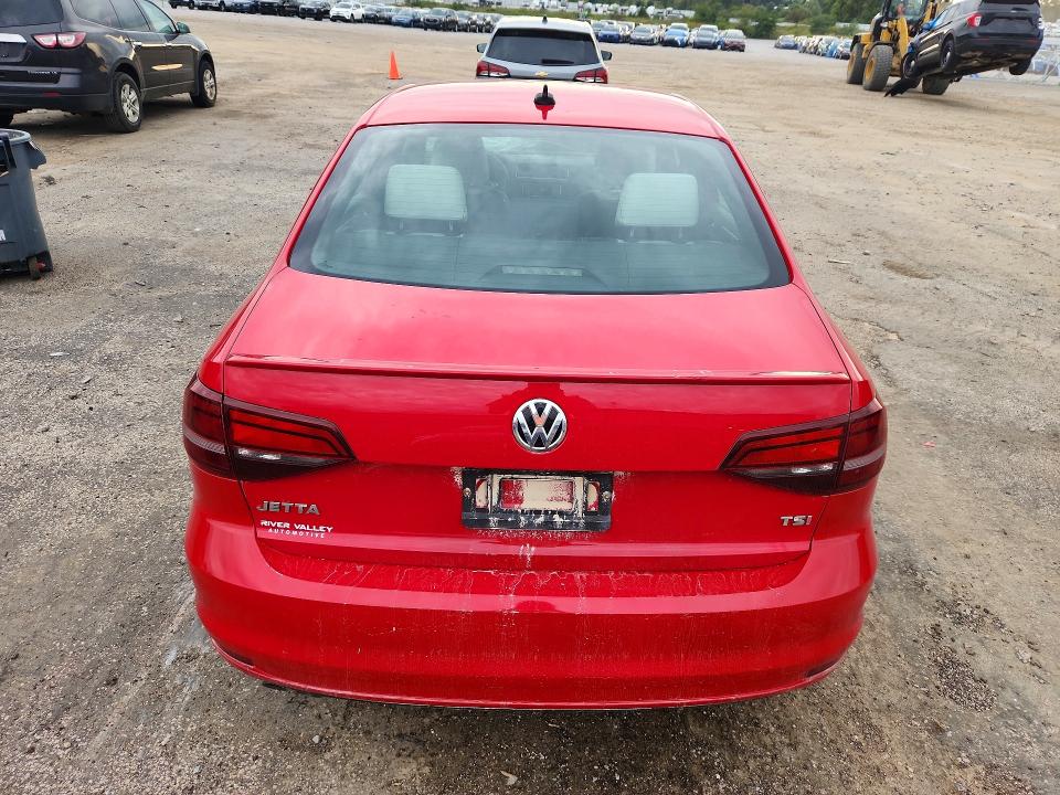 67522966 :رقم المزاد ، 3VWD17AJ0GM282627 vin ، 2016 Volkswagen Jetta مزاد بيع