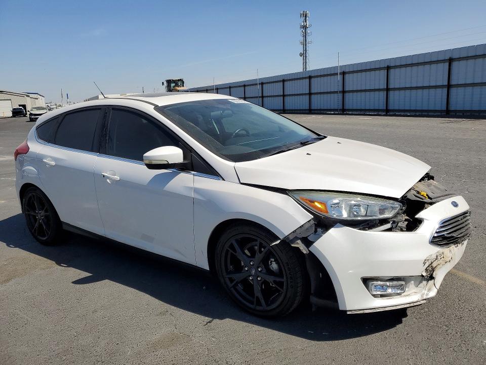 68614626 :رقم المزاد ، 1FADP3N27GL362978 vin ، 2016 Ford Focus مزاد بيع