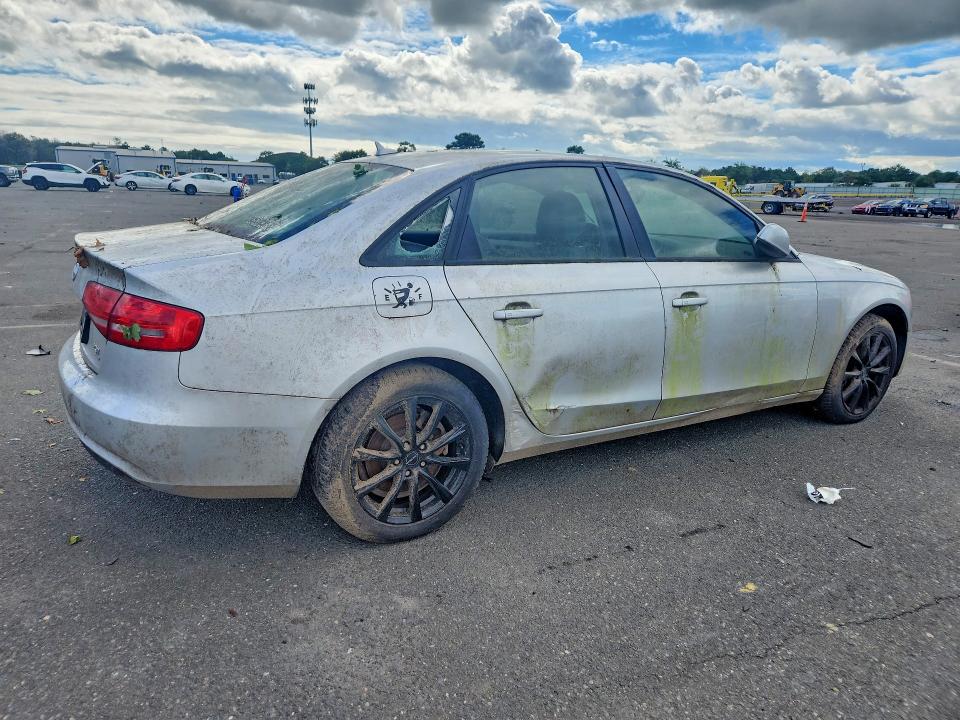 Продажа на аукционе авто 2014 Audi A4, vin: WAUBFAFL9EN001329, номер лота: 71087906