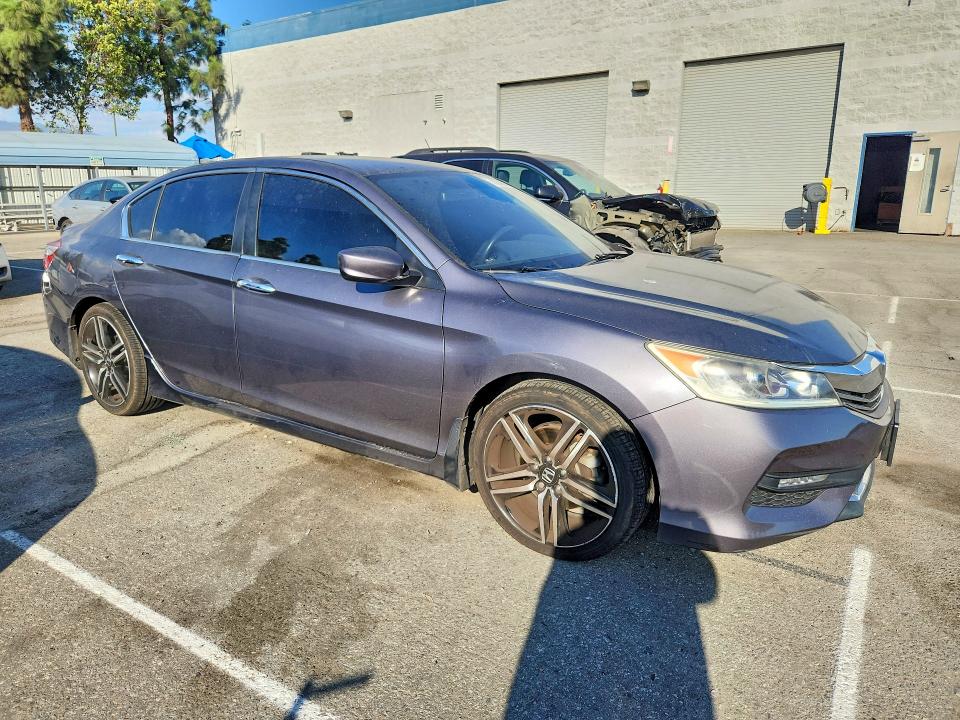 Продажа на аукционе авто 2016 Honda Accord, vin: 1HGCR2F50GA193497, номер лота: 70646456
