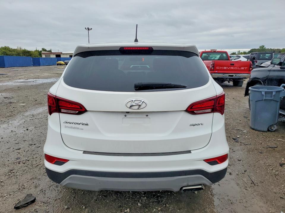 69777836 :رقم المزاد ، 5XYZT3LB2JG560594 vin ، 2018 Hyundai Santa Fe Sport مزاد بيع