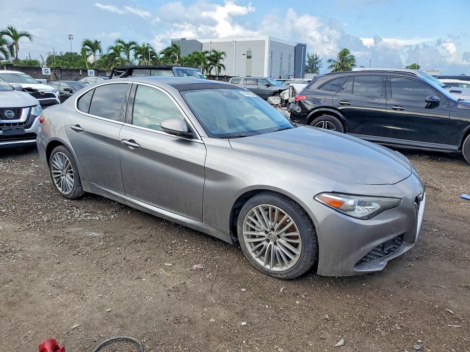 Продаж на аукціоні авто 2017 Alfa Romeo Giulia, vin: ZARFAECN3H7537000, номер лоту: 67695386