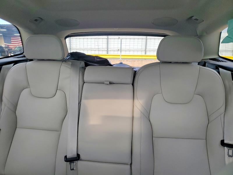 68984666 :رقم المزاد ، YV4M12RM6T1450814 vin ، 2026 Volvo Xc60 مزاد بيع