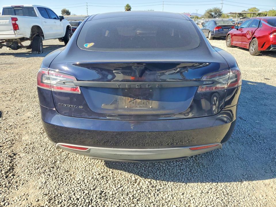 2014 Tesla Model S მანქანა იყიდება აუქციონზე, vin: 5YJSA1H1XEFP29396, აუქციონის ნომერი: 67300596