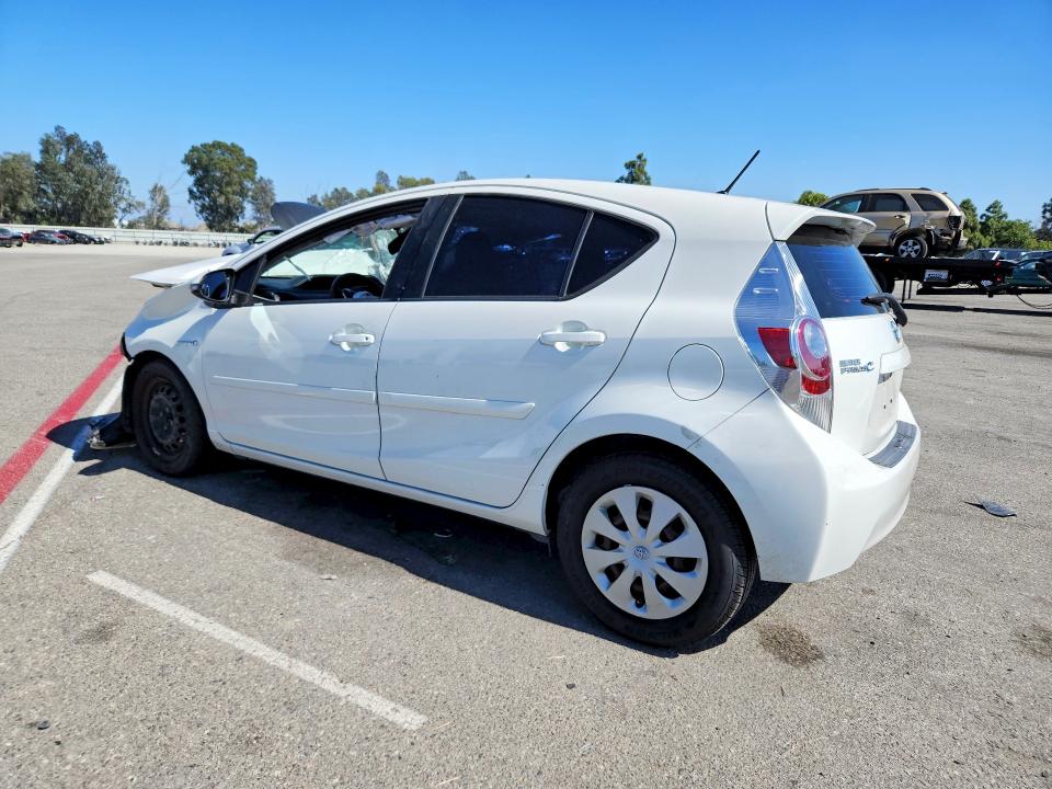 Продажа на аукционе авто 2013 Toyota Prius C, vin: JTDKDTB32D1531948, номер лота: 69752356