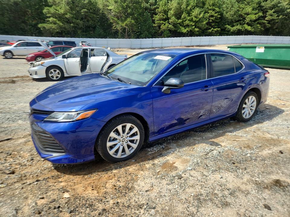 70294336 :رقم المزاد ، JTNB11HK5J3015574 vin ، 2018 Toyota Camry مزاد بيع
