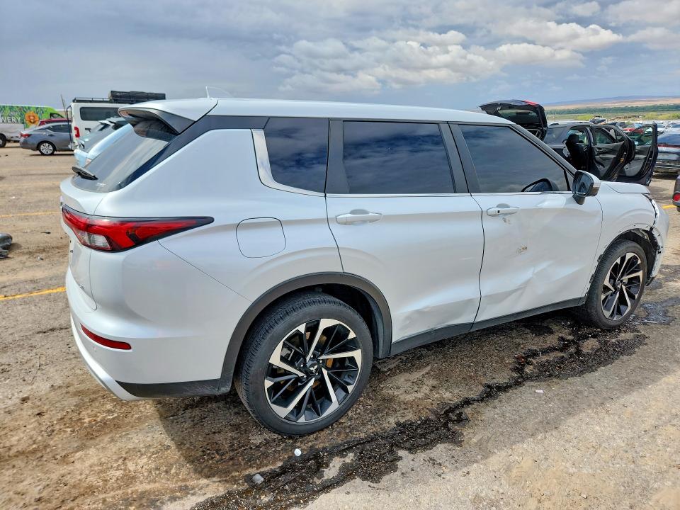2024 Mitsubishi Outlander მანქანა იყიდება აუქციონზე, vin: JA4J4VA87RZ053971, აუქციონის ნომერი: 69033856