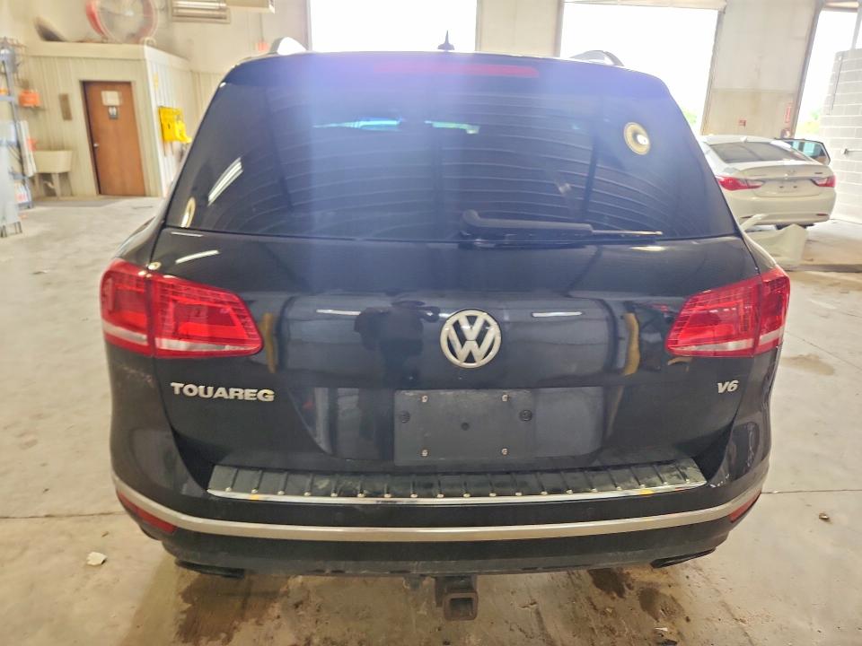 Продажа на аукционе авто 2017 Volkswagen Touareg, vin: WVGRF7BP2HD003801, номер лота: 67530516