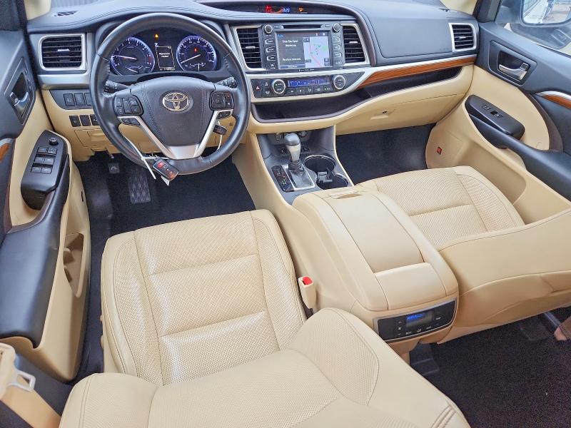 Продажа на аукционе авто 2018 Toyota Highlander, vin: 5TDDZRFH6JS866115, номер лота: 69293916