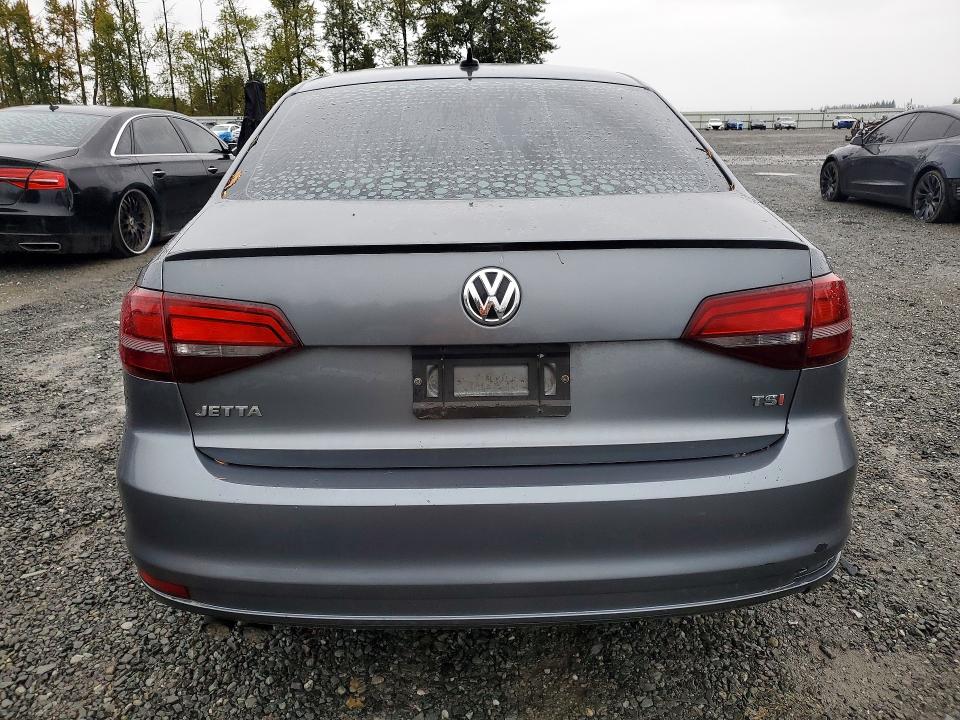 70557556 :رقم المزاد ، 3VWD17AJ7GM273102 vin ، 2016 Volkswagen Jetta مزاد بيع