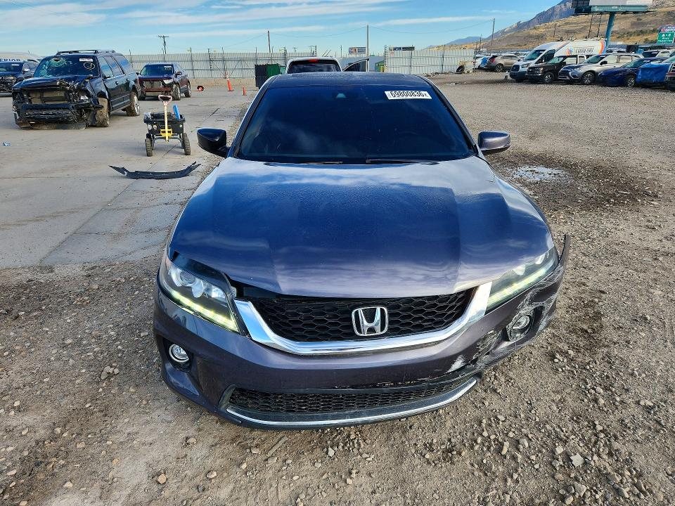 69800836 :رقم المزاد ، 1HGCT2B86FA003556 vin ، 2015 Honda Accord مزاد بيع