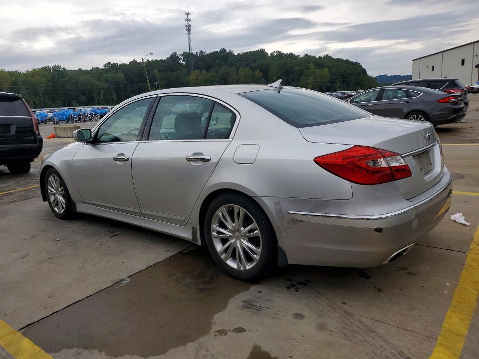 2013 Hyundai Genesis მანქანა იყიდება აუქციონზე, vin: KMHGC4DD7DU221079, აუქციონის ნომერი: 68214186