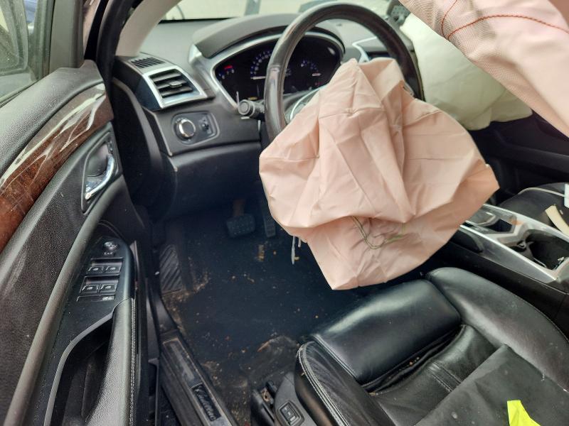 69095146 :رقم المزاد ، 3GYFNBE30FS524660 vin ، 2015 Cadillac Srx مزاد بيع