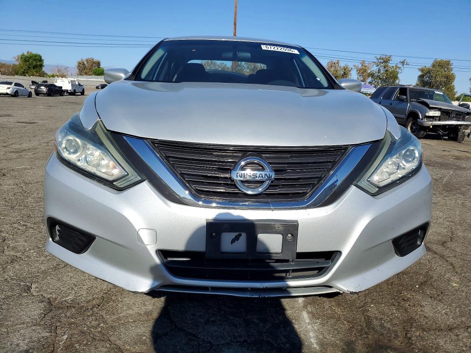 2016 Nissan Altima მანქანა იყიდება აუქციონზე, vin: 1N4AL3AP7GC255560, აუქციონის ნომერი: 67222096
