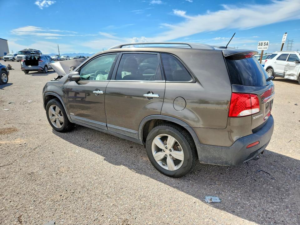 69986126 :رقم المزاد ، 5XYKUDA26DG365318 vin ، 2013 Kia Sorento مزاد بيع