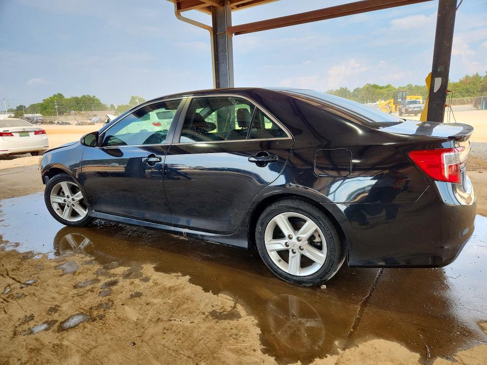 68708846 :رقم المزاد ، 4T1BF1FK4EU391008 vin ، 2014 Toyota Camry مزاد بيع