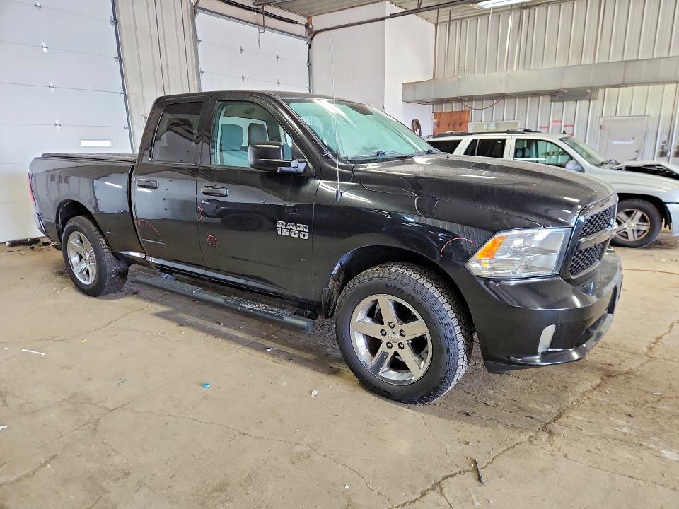 70482386 :رقم المزاد ، 1C6RR7FG7HS631555 vin ، 2017 Ram 1500 مزاد بيع