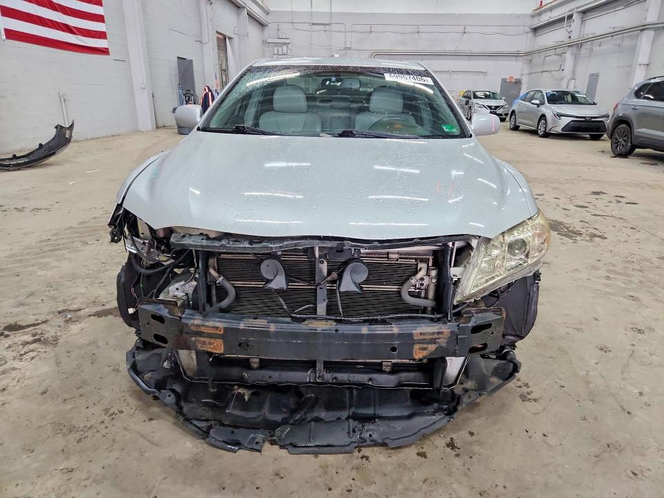 69957406 :رقم المزاد ، 4T1BB46K99U075171 vin ، 2009 Toyota Camry مزاد بيع