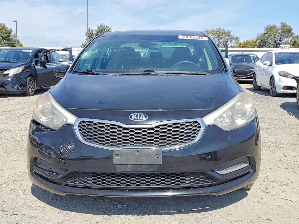 70082316 :رقم المزاد ، KNAFK4A69F5421349 vin ، 2015 Kia Forte مزاد بيع