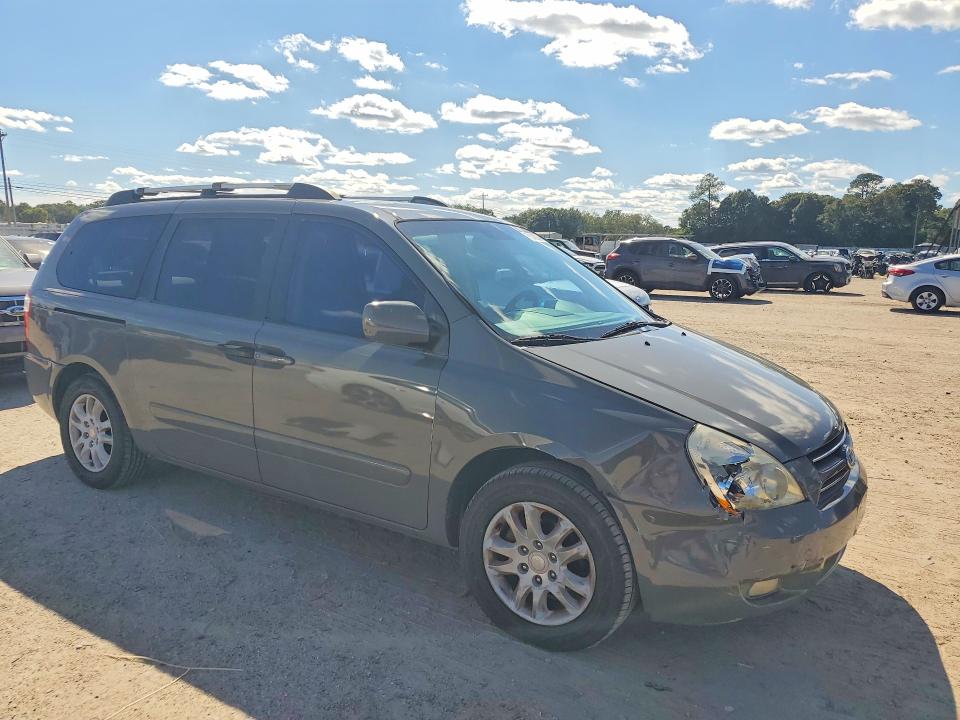 70480246 :رقم المزاد ، KNDMB233866068226 vin ، 2006 Kia Sedona مزاد بيع