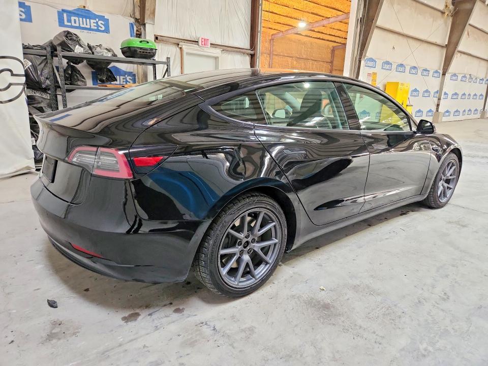 2022 Tesla Model 3 მანქანა იყიდება აუქციონზე, vin: 5YJ3E1EAXNF189450, აუქციონის ნომერი: 68862616