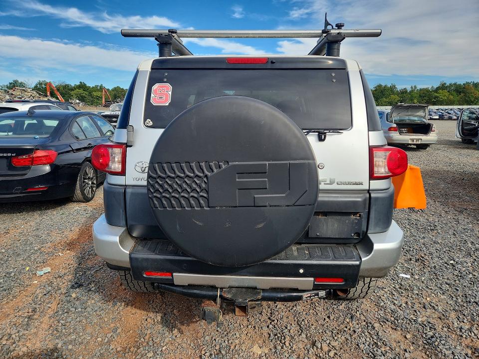 2007 Toyota Fj Cruiser მანქანა იყიდება აუქციონზე, vin: JTEBU11F570055099, აუქციონის ნომერი: 70501466