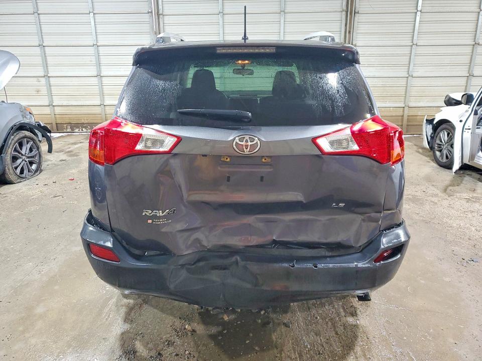 2015 Toyota Rav4 მანქანა იყიდება აუქციონზე, vin: JTMZFREV2FJ037102, აუქციონის ნომერი: 70303006