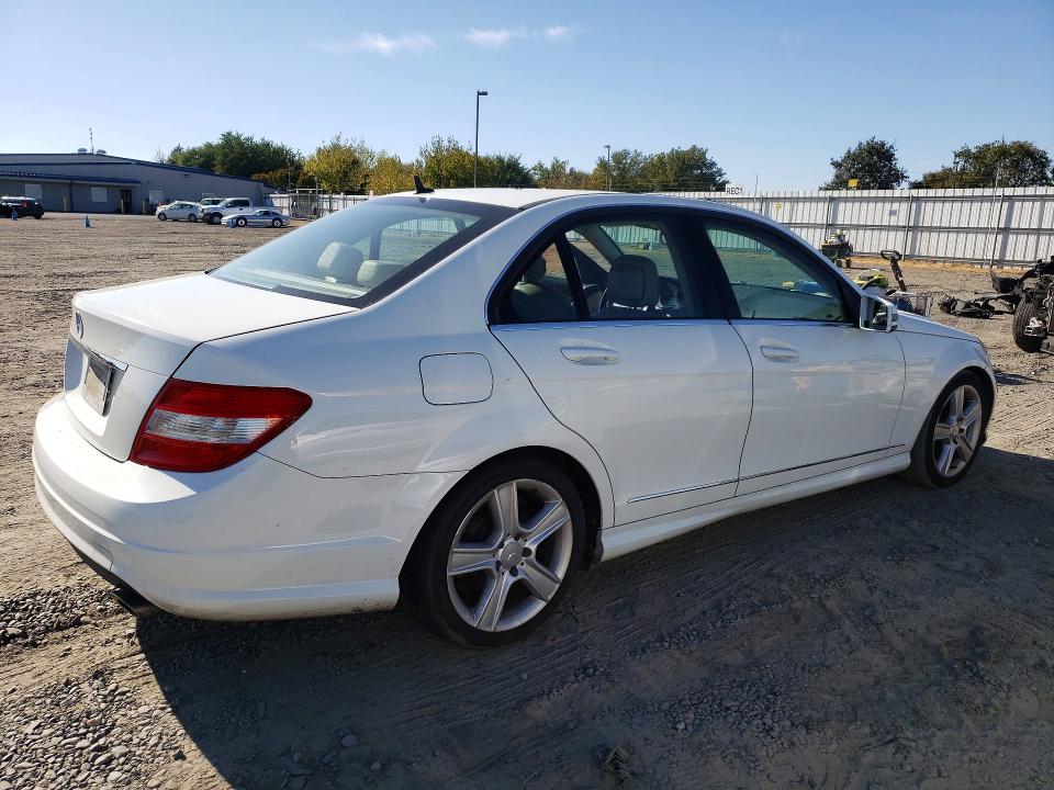 68028066 :رقم المزاد ، WDDGF5EB5BR176597 vin ، 2011 Mercedes-benz C مزاد بيع