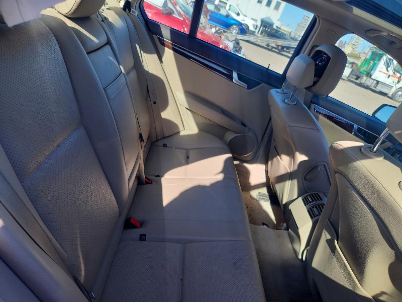 2014 Mercedes-benz C მანქანა იყიდება აუქციონზე, vin: WDDGF8AB3EA943499, აუქციონის ნომერი: 70110866