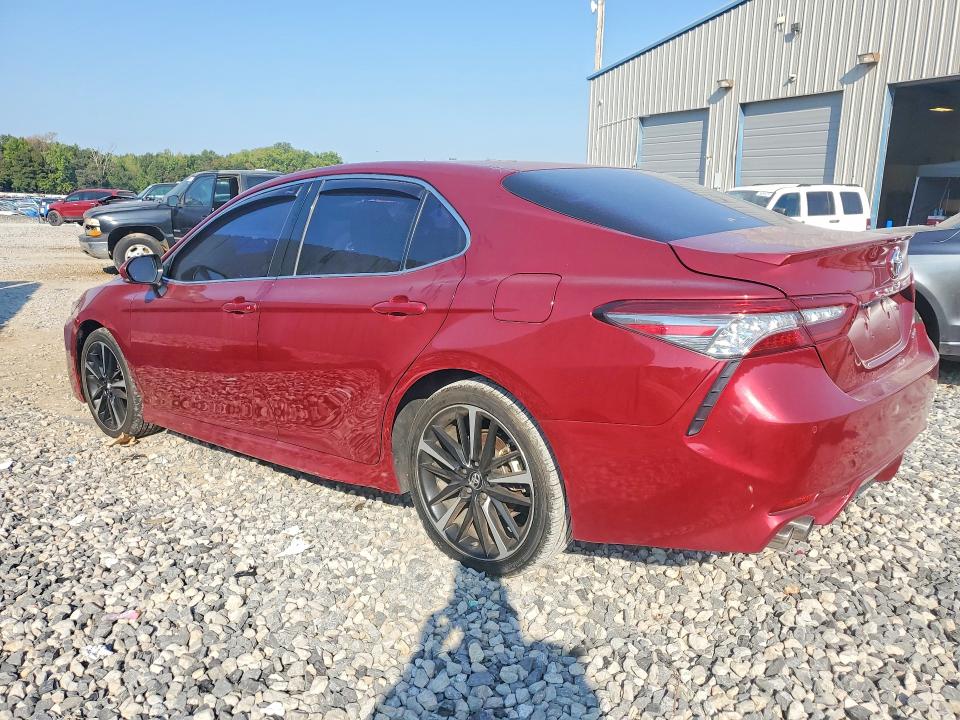 2018 Toyota Camry მანქანა იყიდება აუქციონზე, vin: 4T1B61HK1JU625208, აუქციონის ნომერი: 69637156