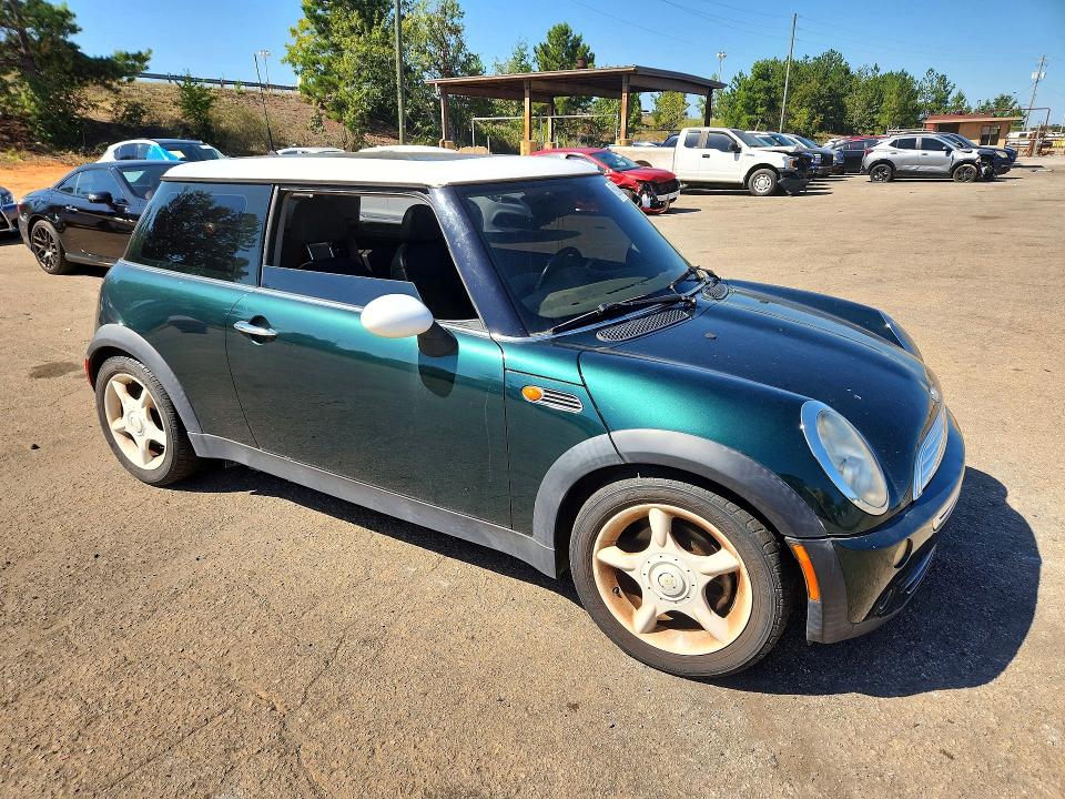 Продаж на аукціоні авто 2004 Mini Cooper, vin: WMWRC33494TJ61866, номер лоту: 69400876