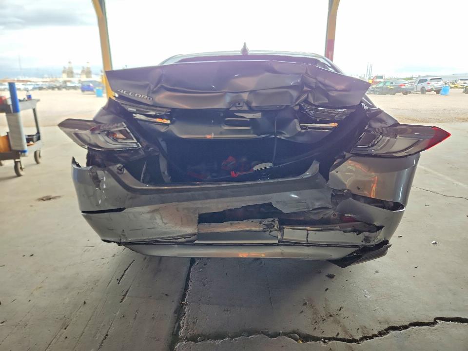 68709106 :رقم المزاد ، 1HGCV1F18LA042453 vin ، 2020 Honda Accord مزاد بيع