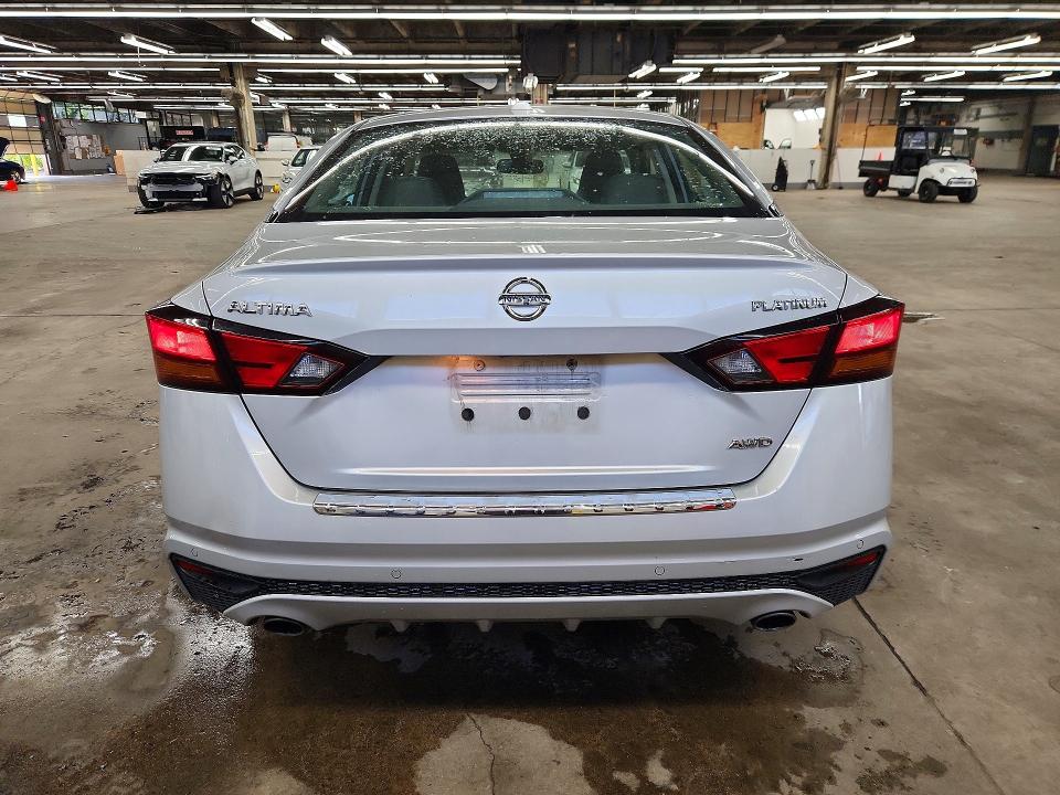 68070356 :رقم المزاد ، 1N4BL4FW2MN354068 vin ، 2021 Nissan Altima مزاد بيع