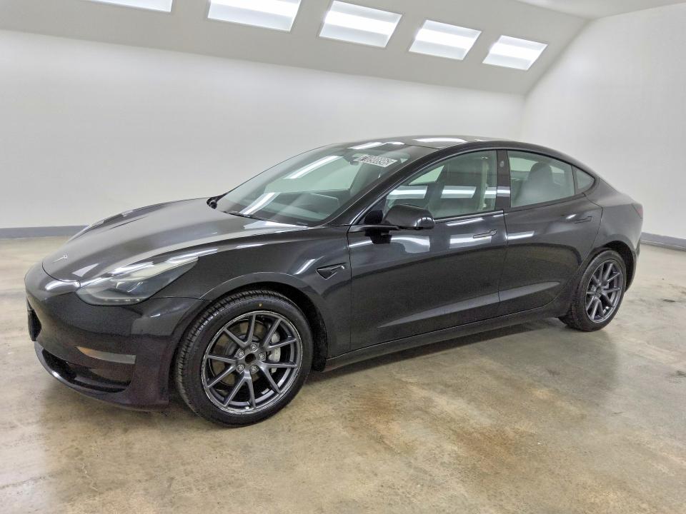 Auction sale of the 2022 Tesla Model 3, vin: 5YJ3E1EA0NF186265, lot number: 71090896