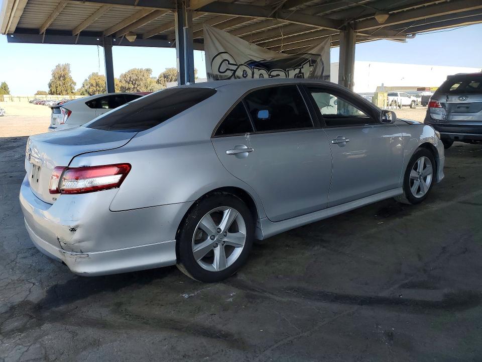 2011 Toyota Camry მანქანა იყიდება აუქციონზე, vin: 4T1BF3EKXBU161899, აუქციონის ნომერი: 69173696